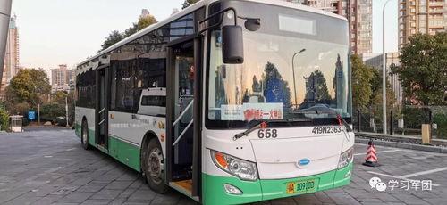 娱乐早班车吃瓜,揭秘娱乐圈最新“瓜田”盛况